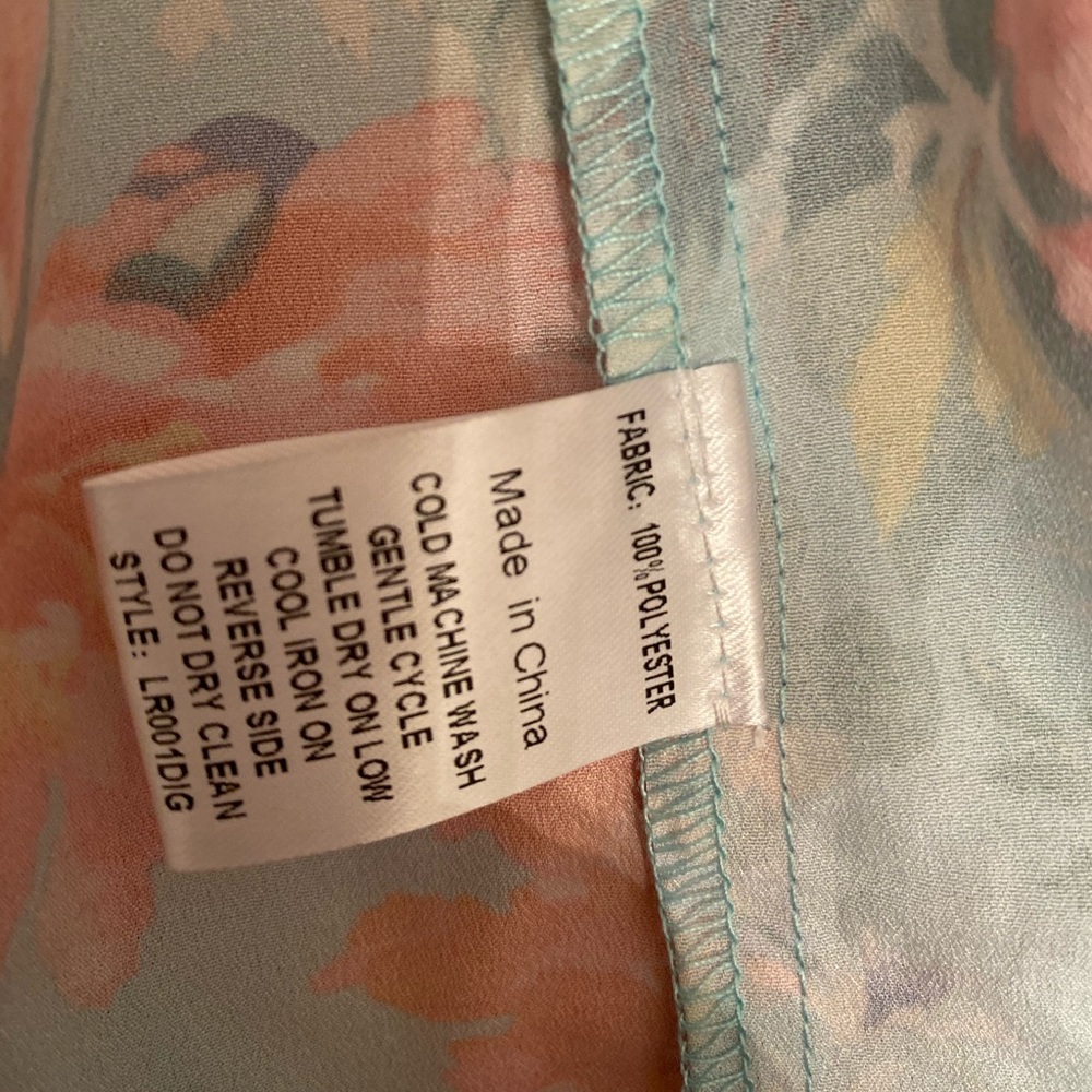 Le Rose Robe - Picture 6 of 6